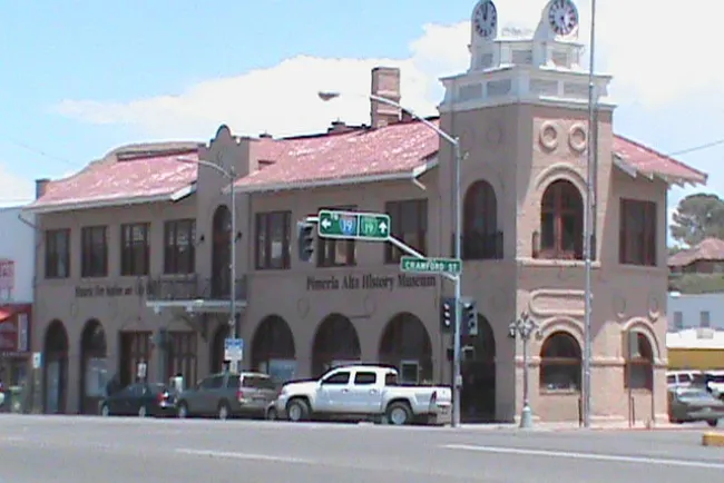 Suman caso 35 de Covid-19