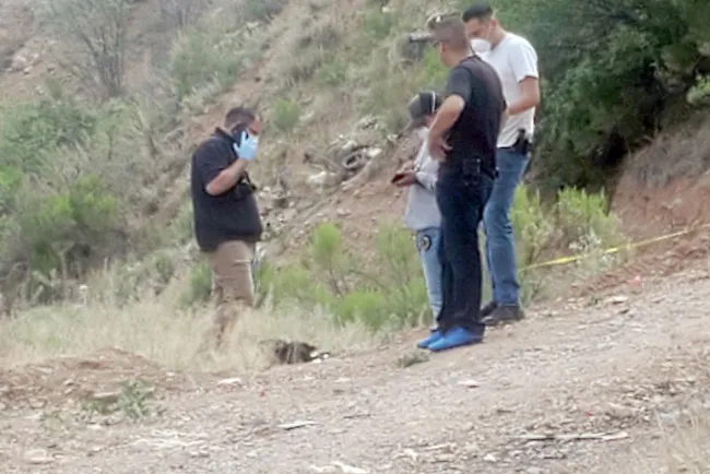 Localizan cuerpo “encobijado”