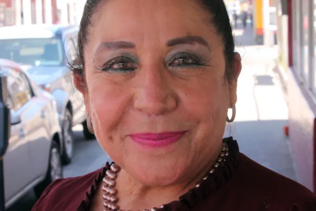 Analizarán entrega de becas