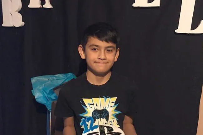 Celebran en casa a Rafael