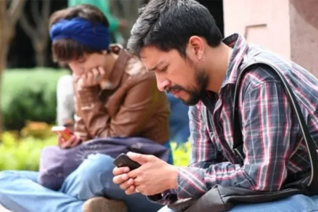 Jóvenes en México resisten al virus, pero no al desempleo; son los más afectados