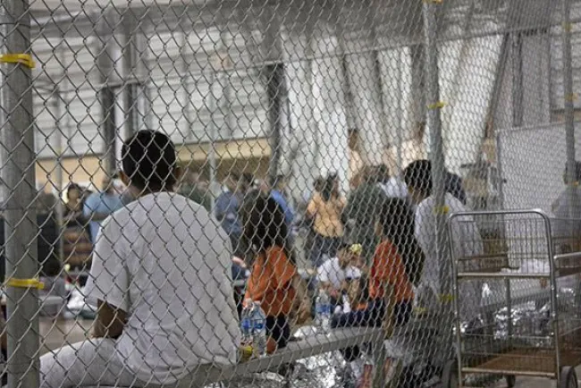 Reactiva Trump separación de familias en frontera Sur