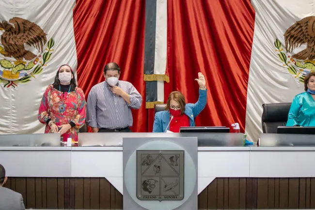 Trabaja Congreso por “Héroes de la salud”