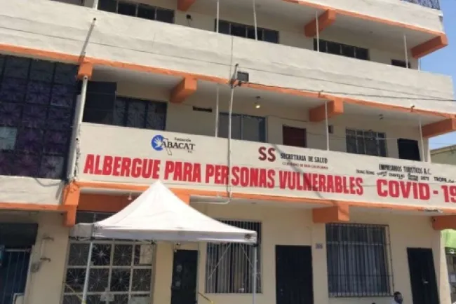 Deportan a primer migrante infectado con covid-19