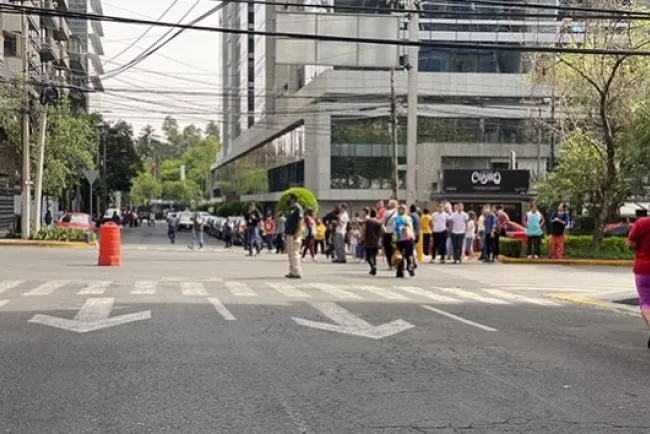 Sismo de magnitud 7.5 sacude a Oaxaca; se siente en CDMX