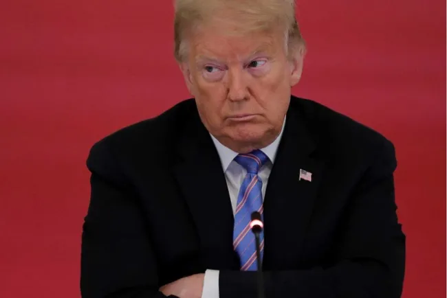 Irán ordena arresto de Trump por asesinato de jefe militar