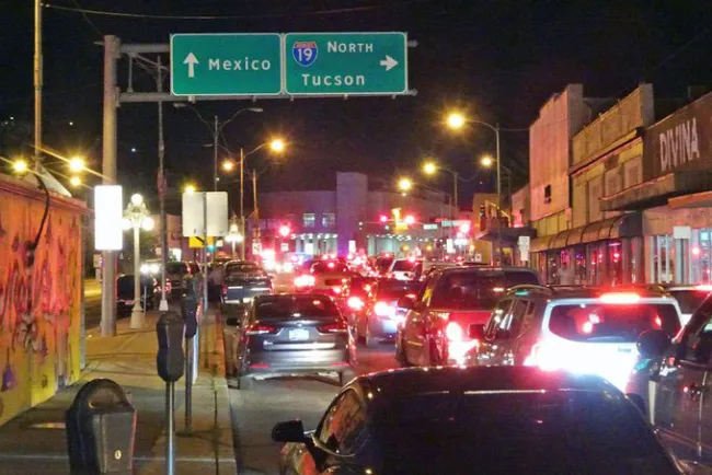Provoca cierre caos en Nogales