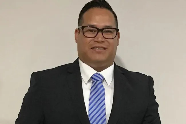 Llevan Carrera de Derecho Burocrático a Caborca