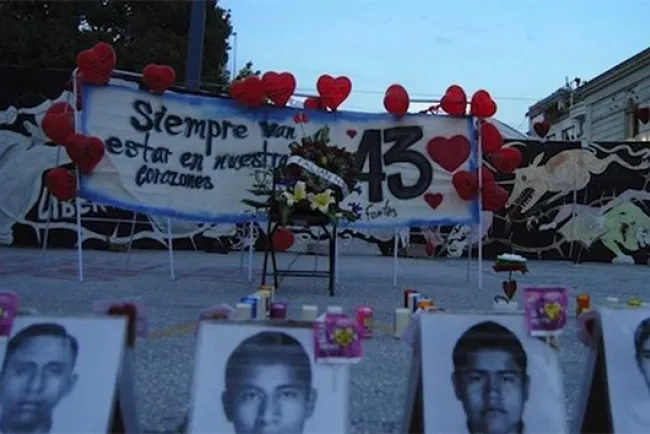 Caen 2 elementos de la AIC por torura en caso Ayotzinapa