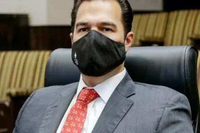 Benéfico reducir cobro de la luz