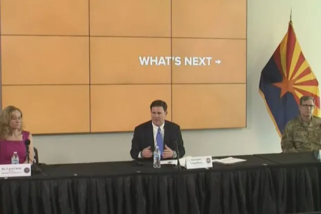 Ordenan cierre a varios negocios