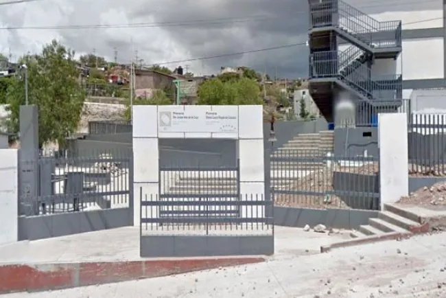 Roban en escuela de la Colosio