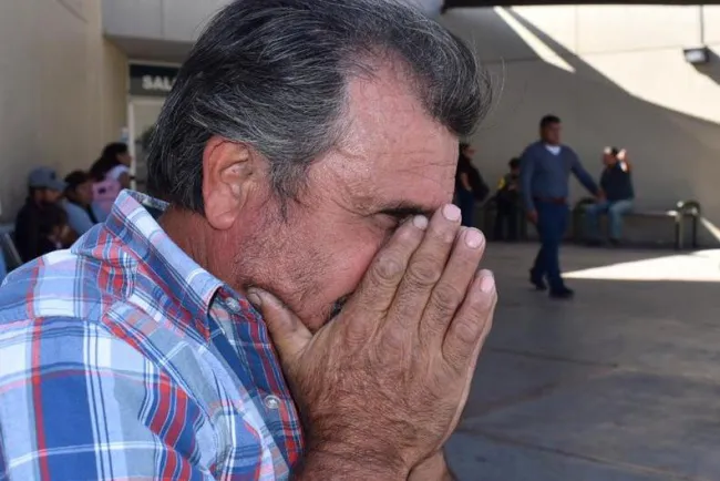 Instan a protegerse al momento de estornudar