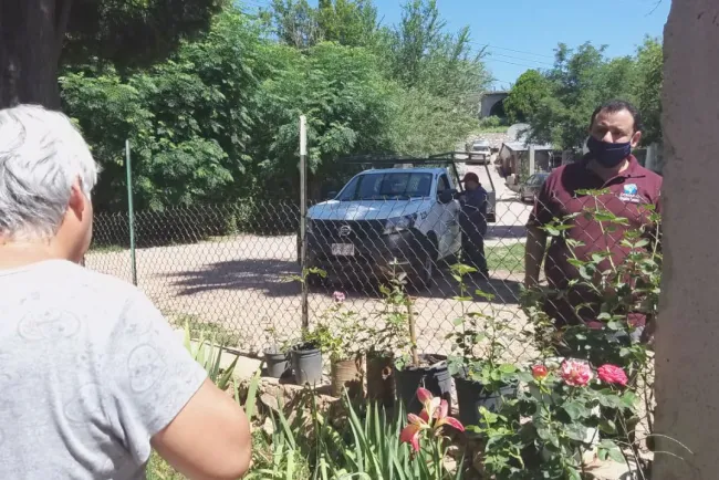 Se reúne Director de Oomapas con vecinos