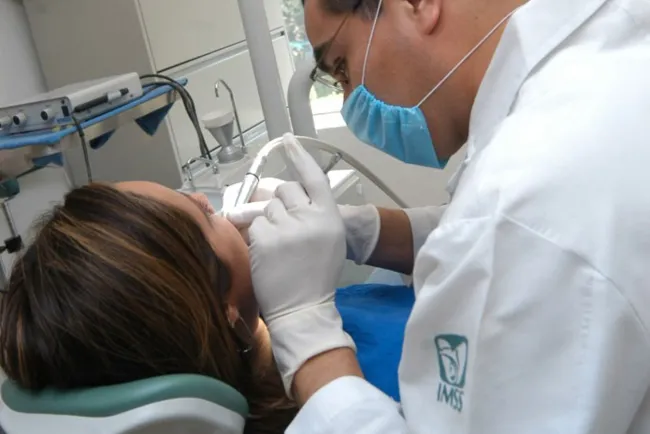 Atiende IMSS sólo casos urgentes