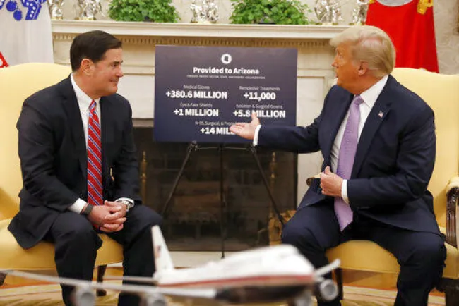 Dialogan Trump y Ducey sobre campaña electoral