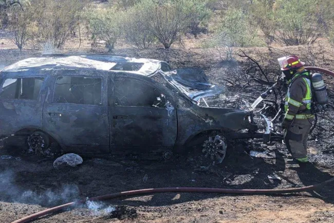 Grave mujer al sufrir accidente carretero