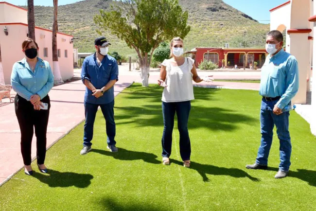 Beneficia Gobernadora a habitantes de Trincheras