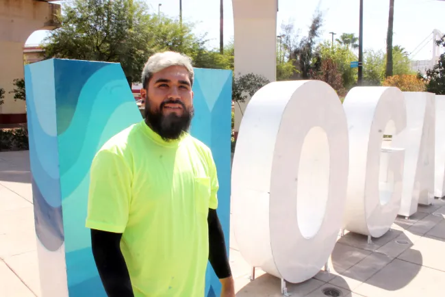 Mejoran “NOGALES” en Monumento a Juárez