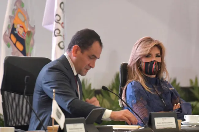 Gestiona Gobernadora apoyo para pescadores