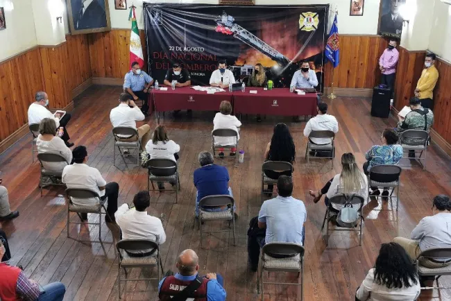 Llama a proteger a la comunidad