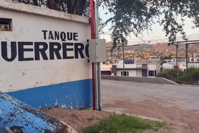 Repara Oomapas falla en tanque Guerrero