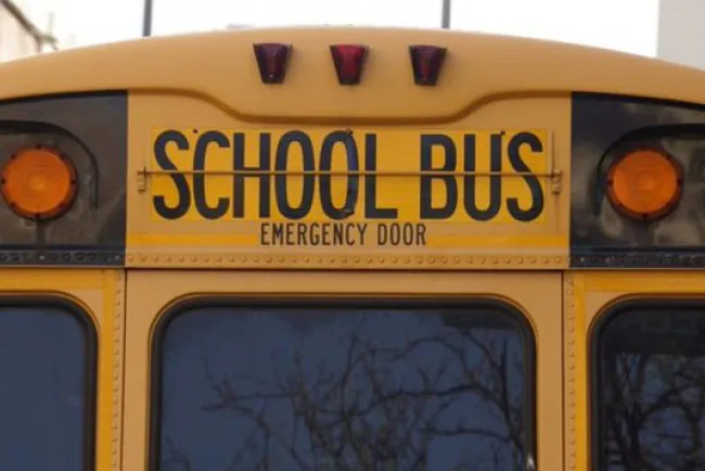 Autorizan regreso a clases en condados