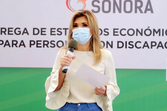 Beneficia Gobernadora a niños y niñas sonorenses