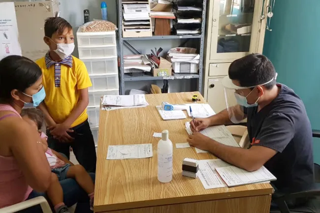 Llevan jornadas de salud a Guaymas