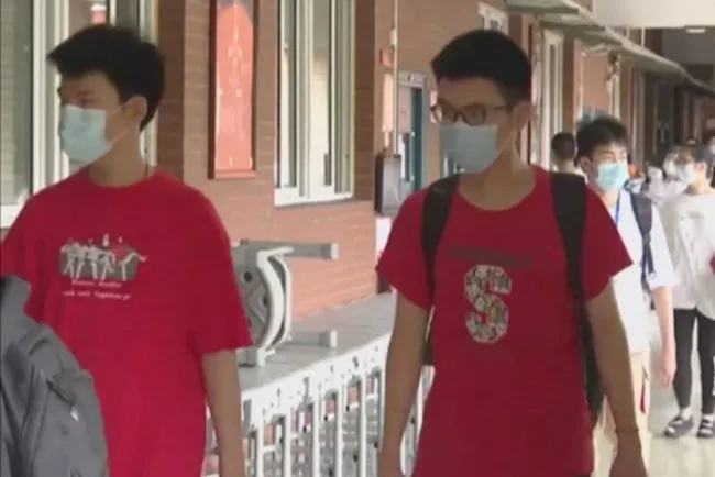 Revoca EU visas a estudiantes chinos