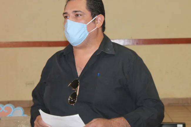 Apoyarán a estudiantes con equipos digitales