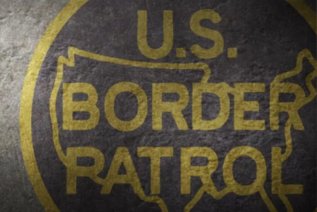 Mata agente a migrante