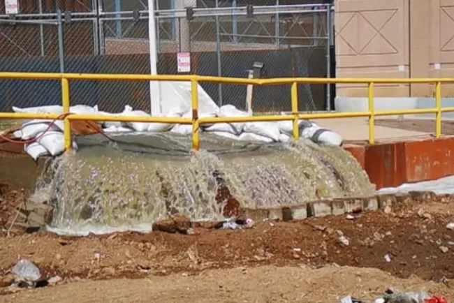 Realizan obra para aguas residuales