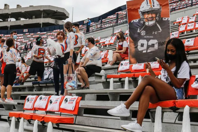 Son universidades centros de contagio