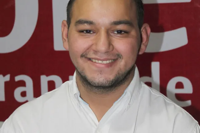 Capacita MORENA a jóvenes