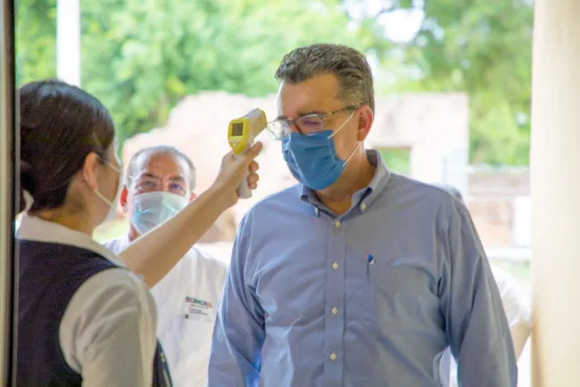 Emiten protocolo para cines y teatros