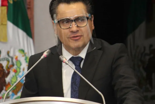 Urge Morena ponga orden en su gestión financiera