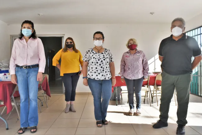 Realiza jornada de salud en colonia