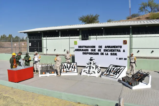 Destruye Sedena armas decomisadas
