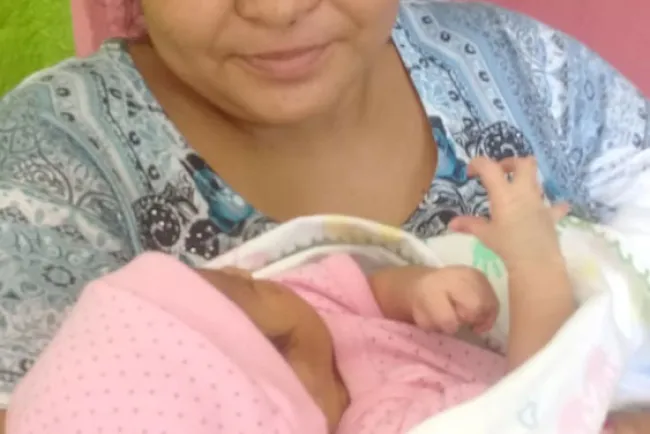 Da a luz salvadoreña en Hospital General