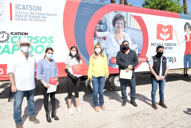 Entrega Gobernadora obras en municipios