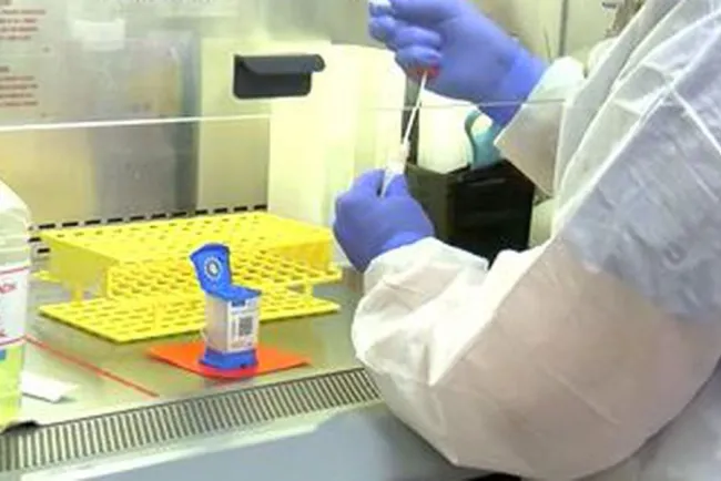 Sigue Arizona cerca de mil contagios