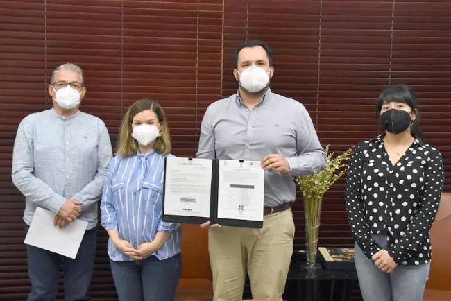 Informan resultados de concurso del Libro