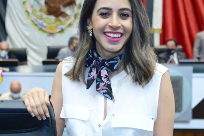 Llama diputada Gradías a reactivar la economía