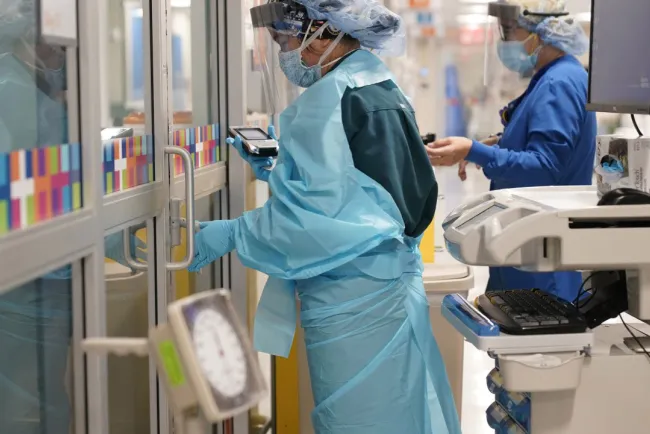 Supera EU los nueve millones de contagios