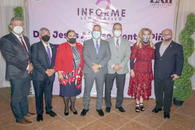 Rinde Montes Piña segundo informe legislativo