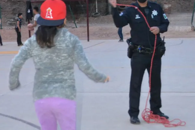 Llevan programa de prevención a colonias