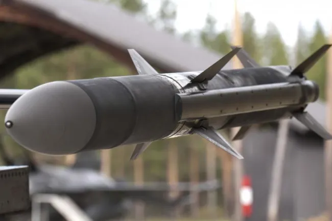 Preso por tratar de sacar información sobre misiles