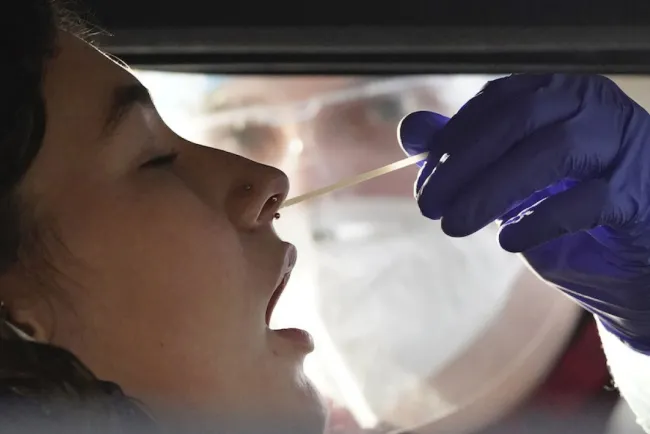 Registra Noviembre récord en contagios