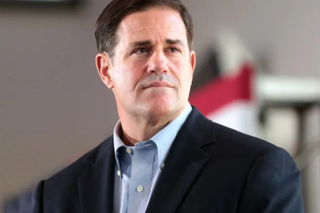 Reconoce Doug Ducey triunfo de Joe Biden